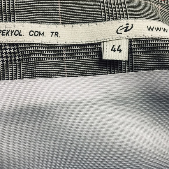 Light gray wool plaid mini pencil skirt with thin stripes in violet color US 12 - Picture 2 of 5